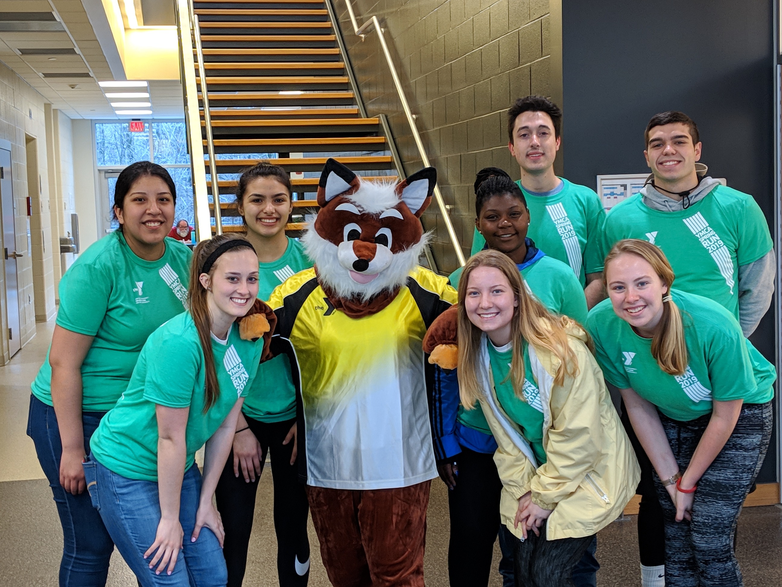 Students from IU Leadership Corps volunteering at the 2019 YMCA Spring Run.